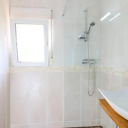 Marquesa Jm 4p By Carlosferien * دينايا